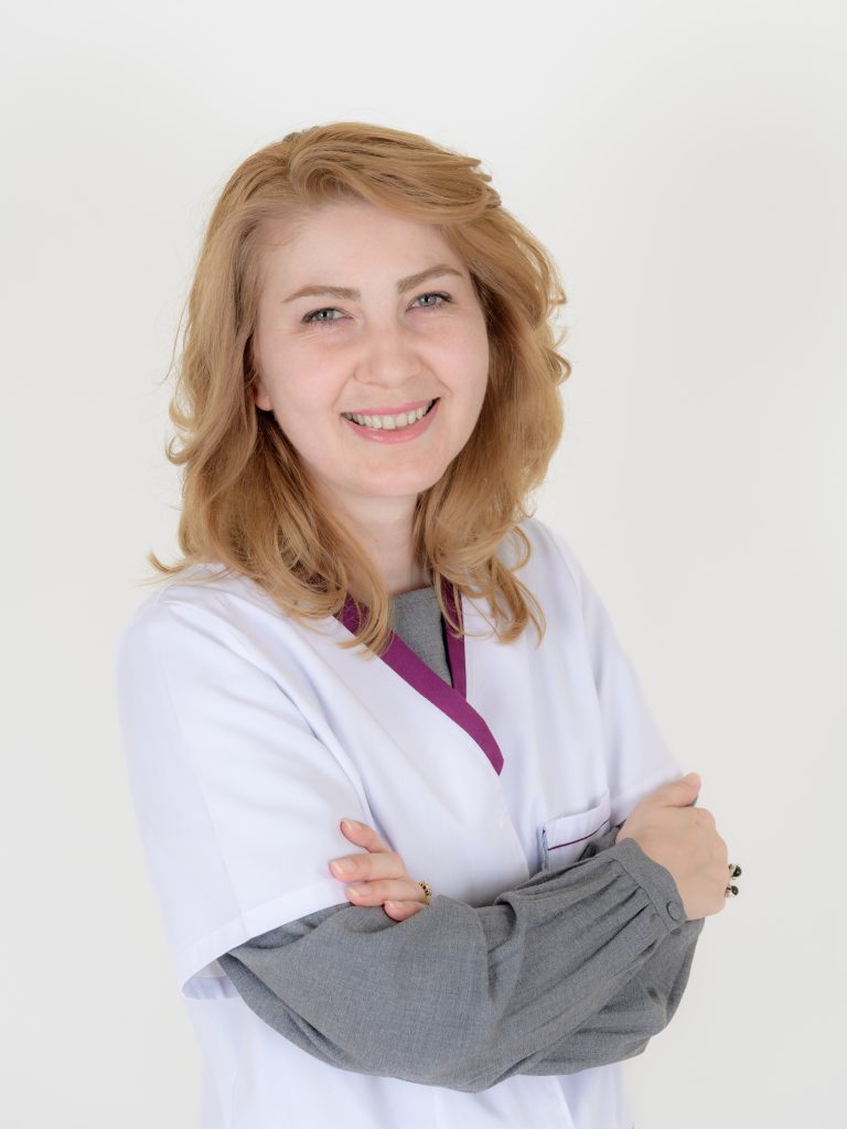 Dr. Dr. Elena Sararu